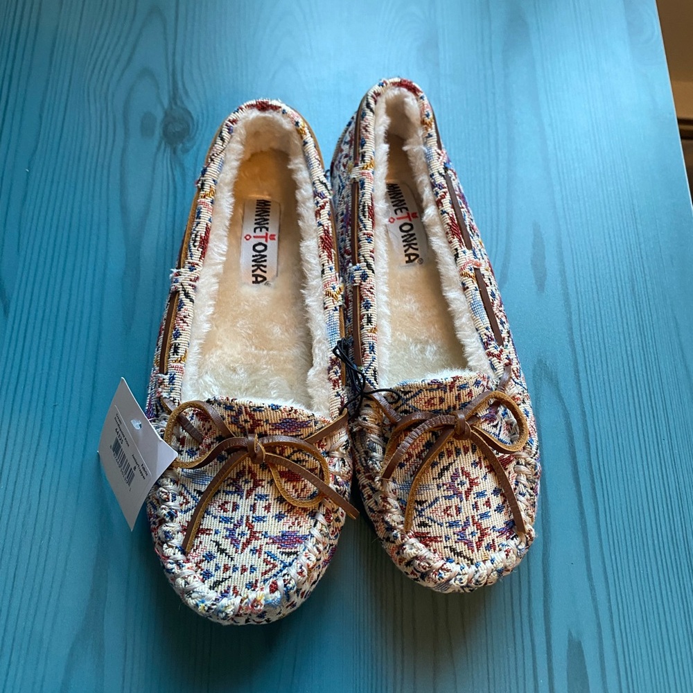 NWT! Minnetonka Women's Size 8 Moccasin Mosaic Valley Slippers Southwestern
